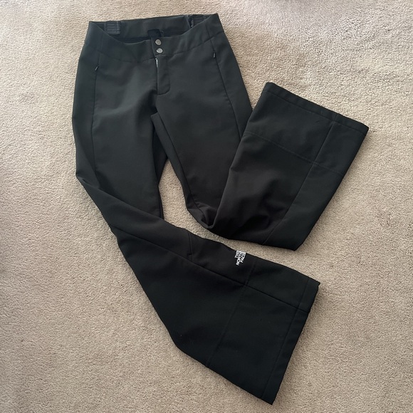The North Face snowpants - Picture 1 of 3